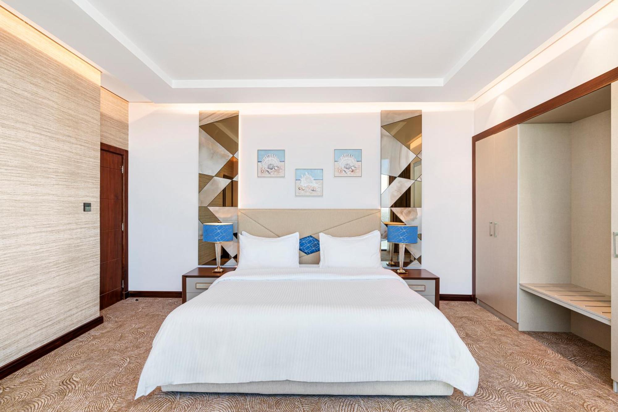 Rixos Premium Alamein เอลอาลาเมน ห้อง รูปภาพ A bedroom at the hotel