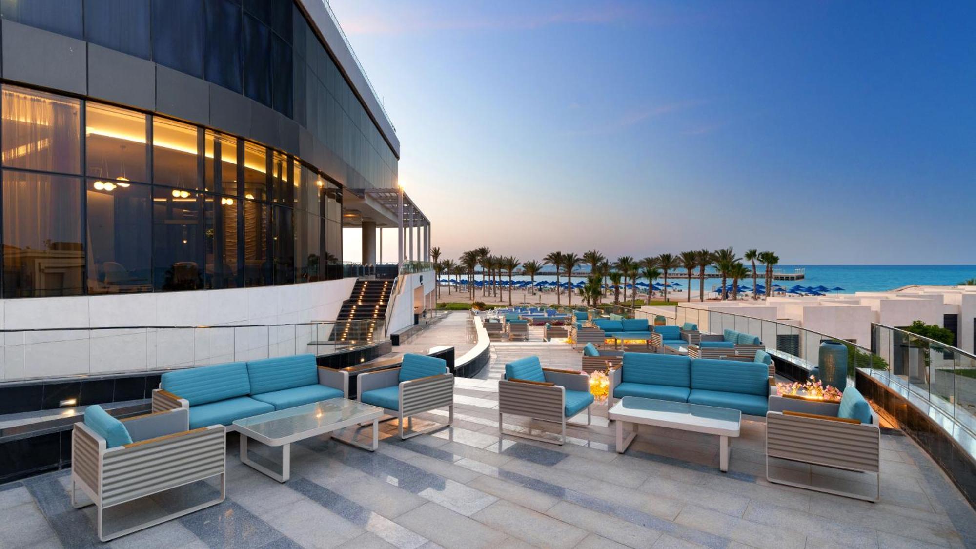 Rixos Premium Alamein เอลอาลาเมน ภายนอก รูปภาพ Beach at the hotel